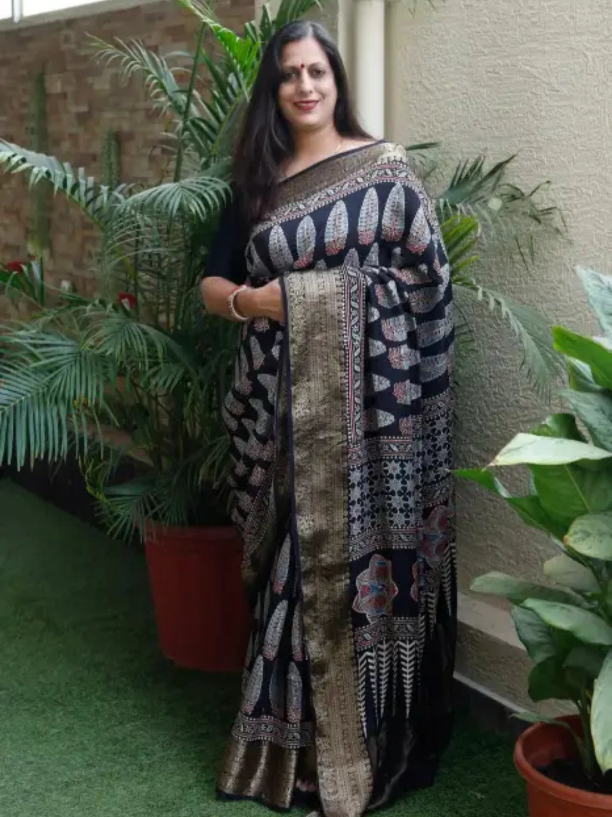 BLACK AJRAKH DOLA SAREE