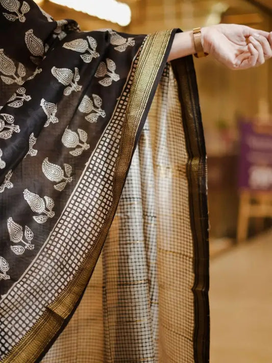 Maheshwari handblock saree - Black